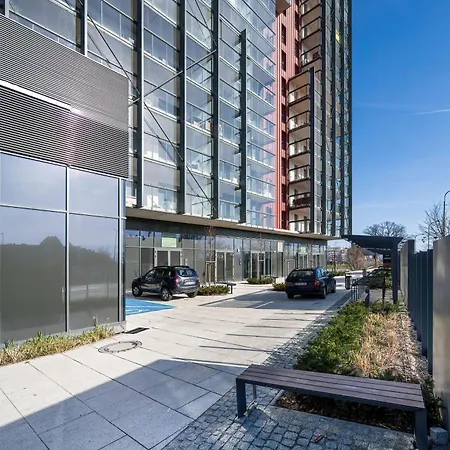 Cosy Studio With The Parking & River View By Renters 아파트 *